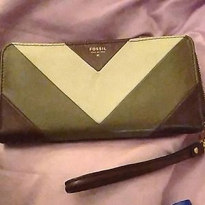 Leather clutch fossil wallet